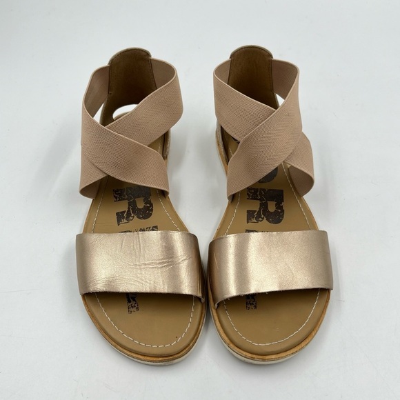 Sorel Ella Rose Gold Metallic and Tan Sandals Size 8